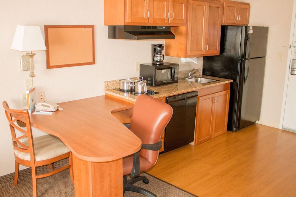 Candlewood Suites Sumter By Ihg Exterior photo