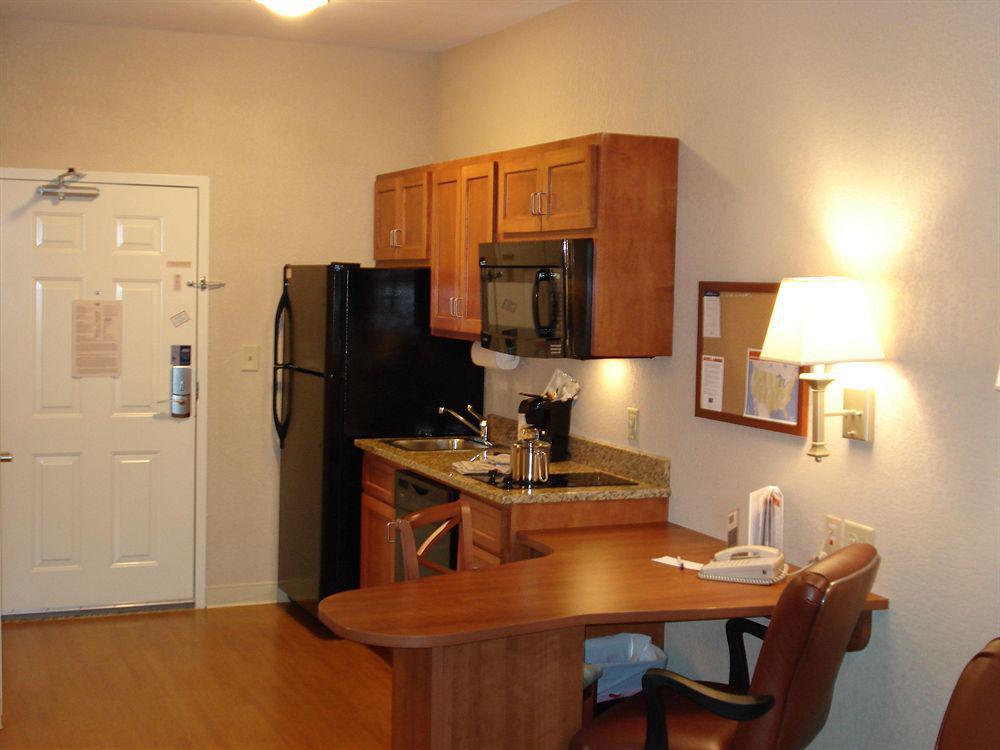 Candlewood Suites Sumter By Ihg Room photo